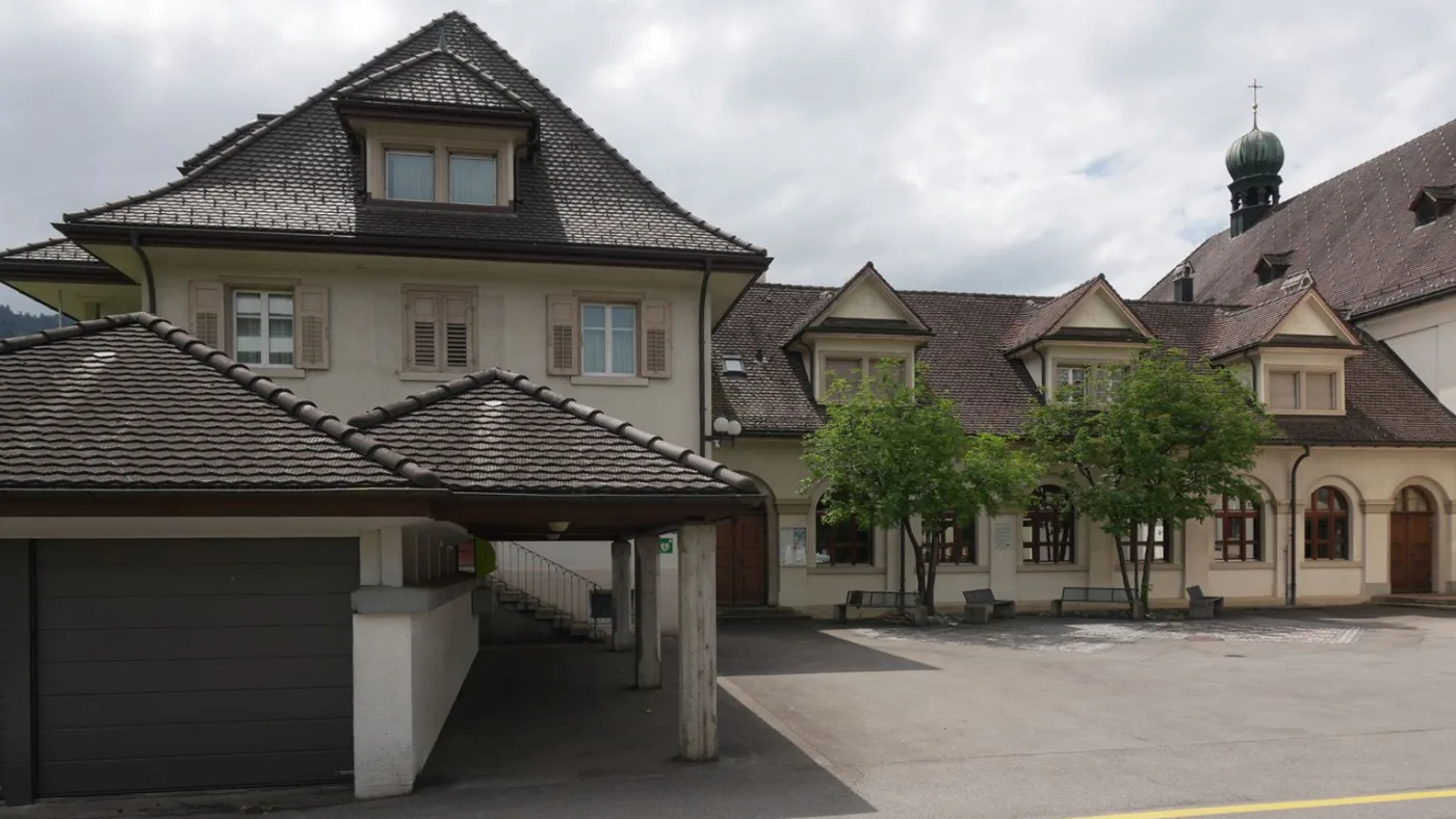 Pfarrsaal Siebnen von aussen